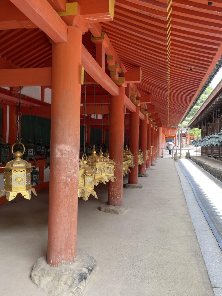 西回廊内